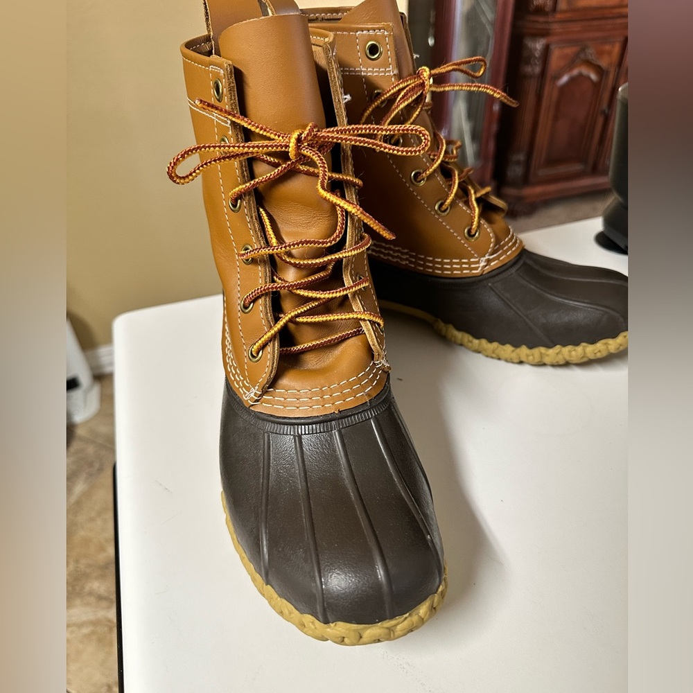 LL bean womens duck boots size 8m